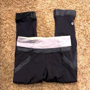Lululemon crop size 2 grey